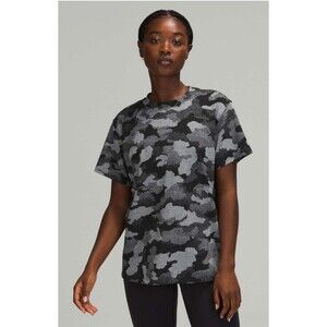 NWT Lululemon Women's Camo All Yours Short Sleeve Training Tee, Sz 8 (NEW)